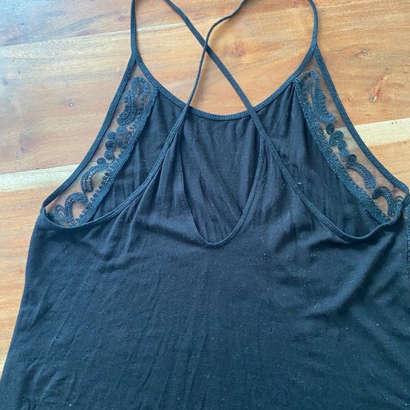 Cute black tank - Picture 3 of 3